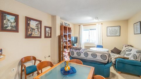 Foto 3 de Casa adosada en venta en Calle del Pensamiento, 19, La Zubia Ciudad, La Zubia
