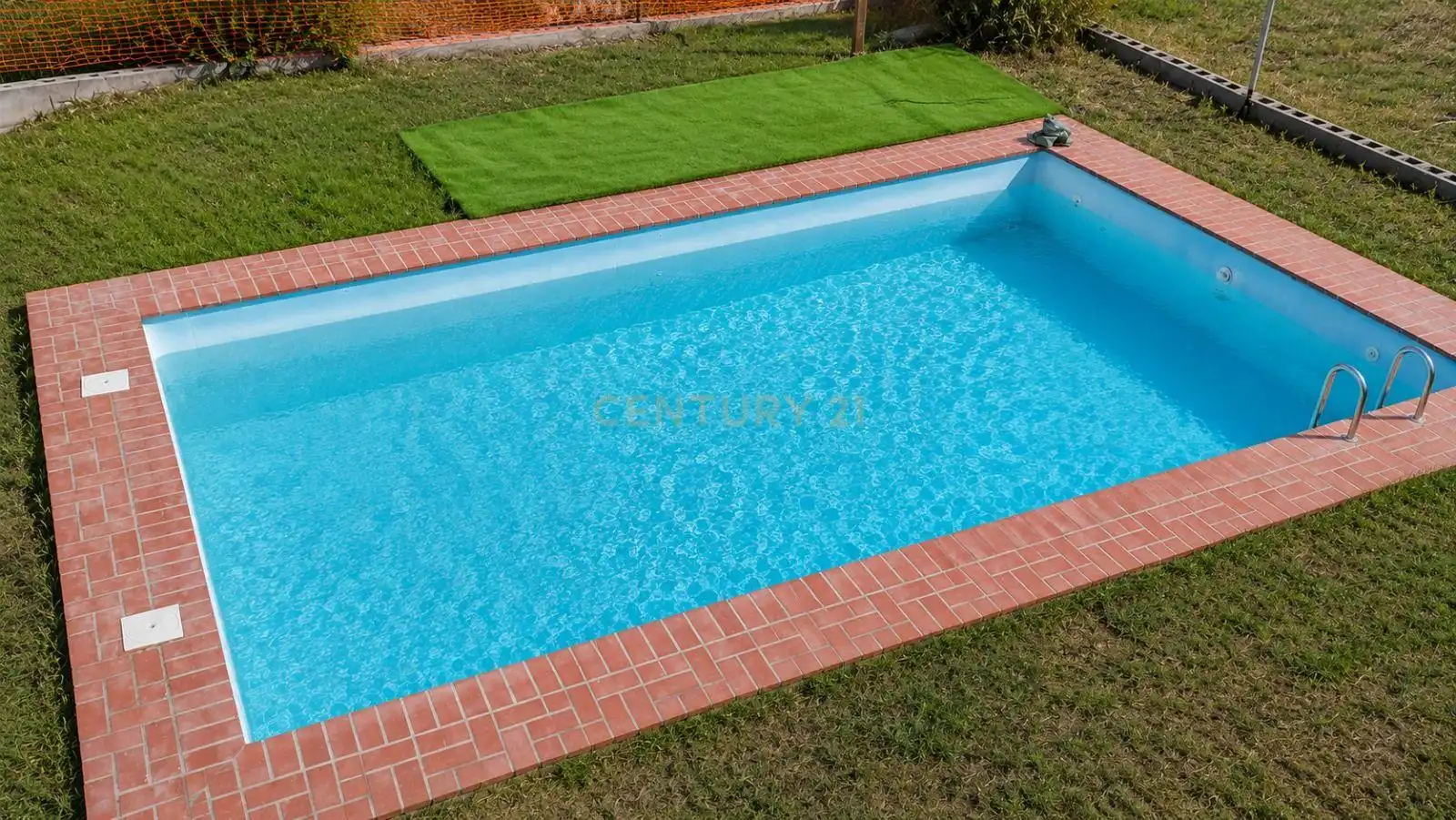 Swimming pool of Houses for sale in Herrera de Alcántara  with Air Conditioner, Swimming Pool and Balcony