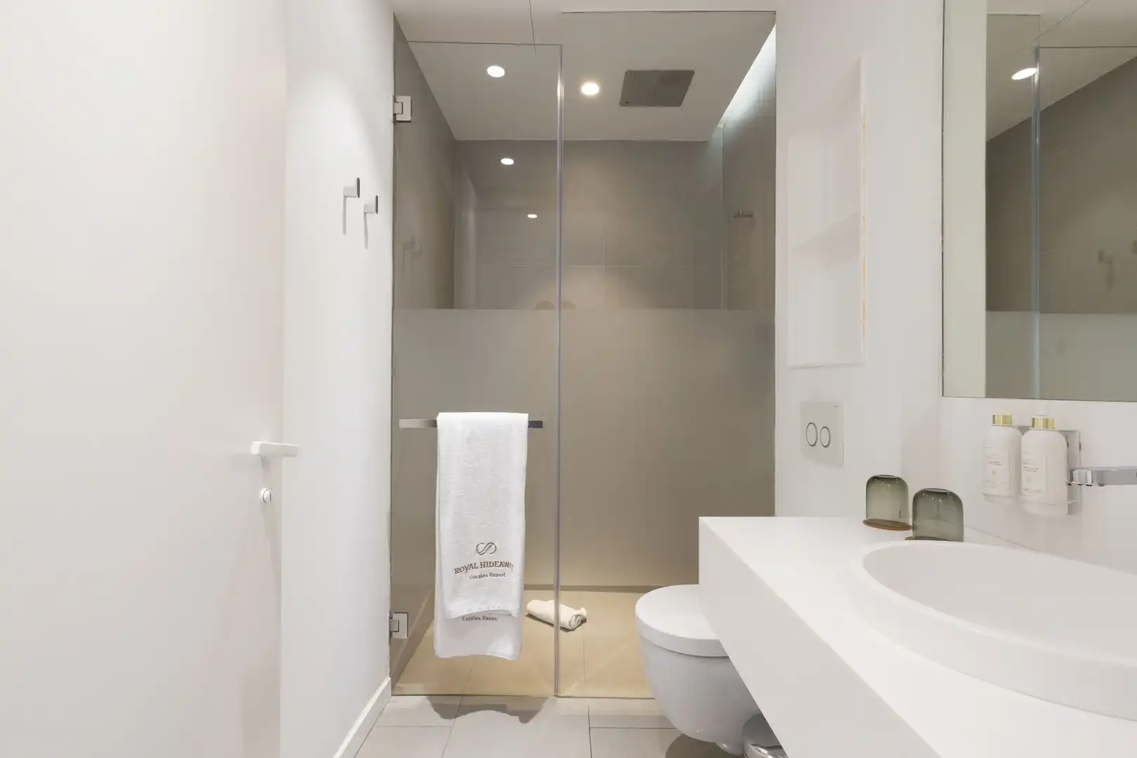 Baño de Piso en venta en Adeje con Aire acondicionado, Terraza y Trastero