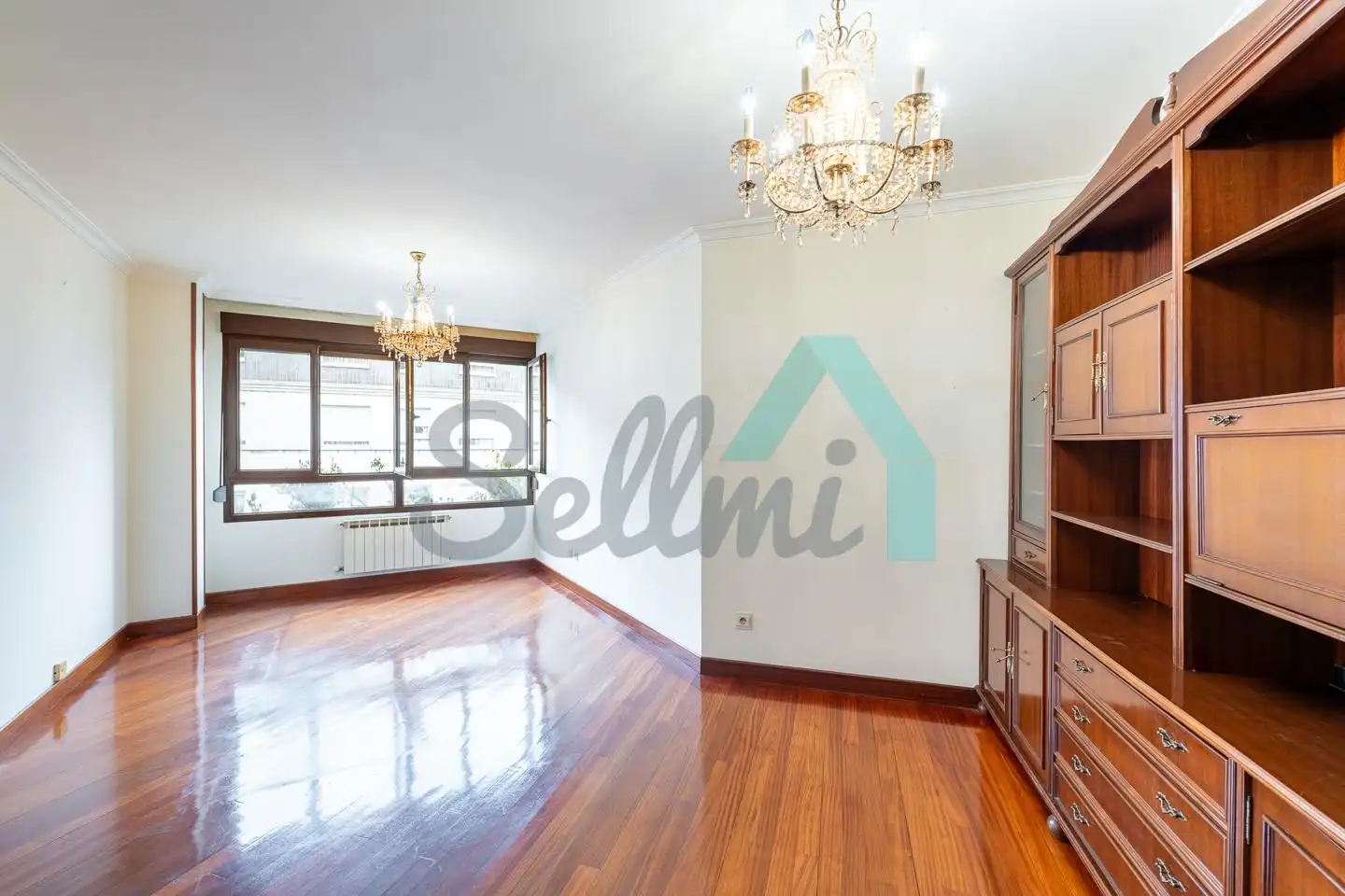 Menjador de Pis en venda en Gijón  amb Calefacció i Traster