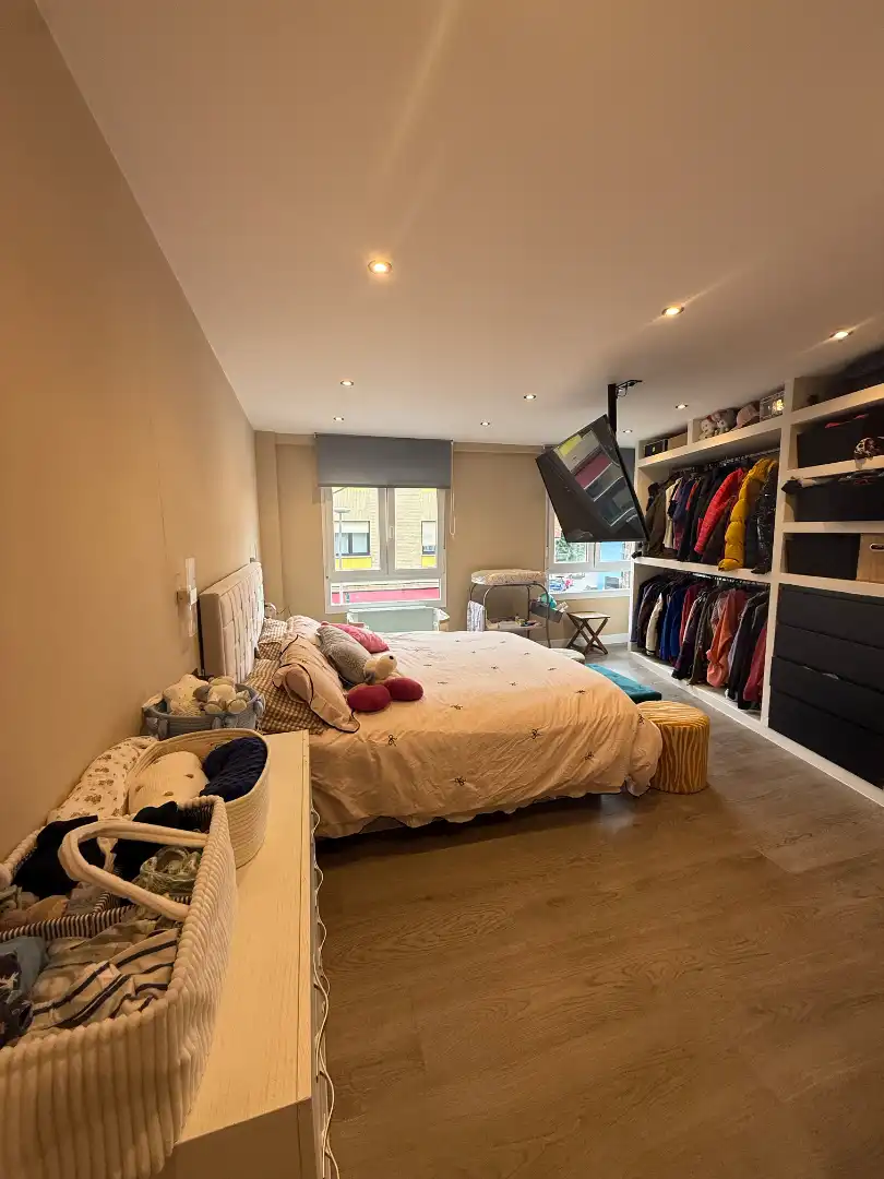 Bedroom of Flat for sale in Oviedo 