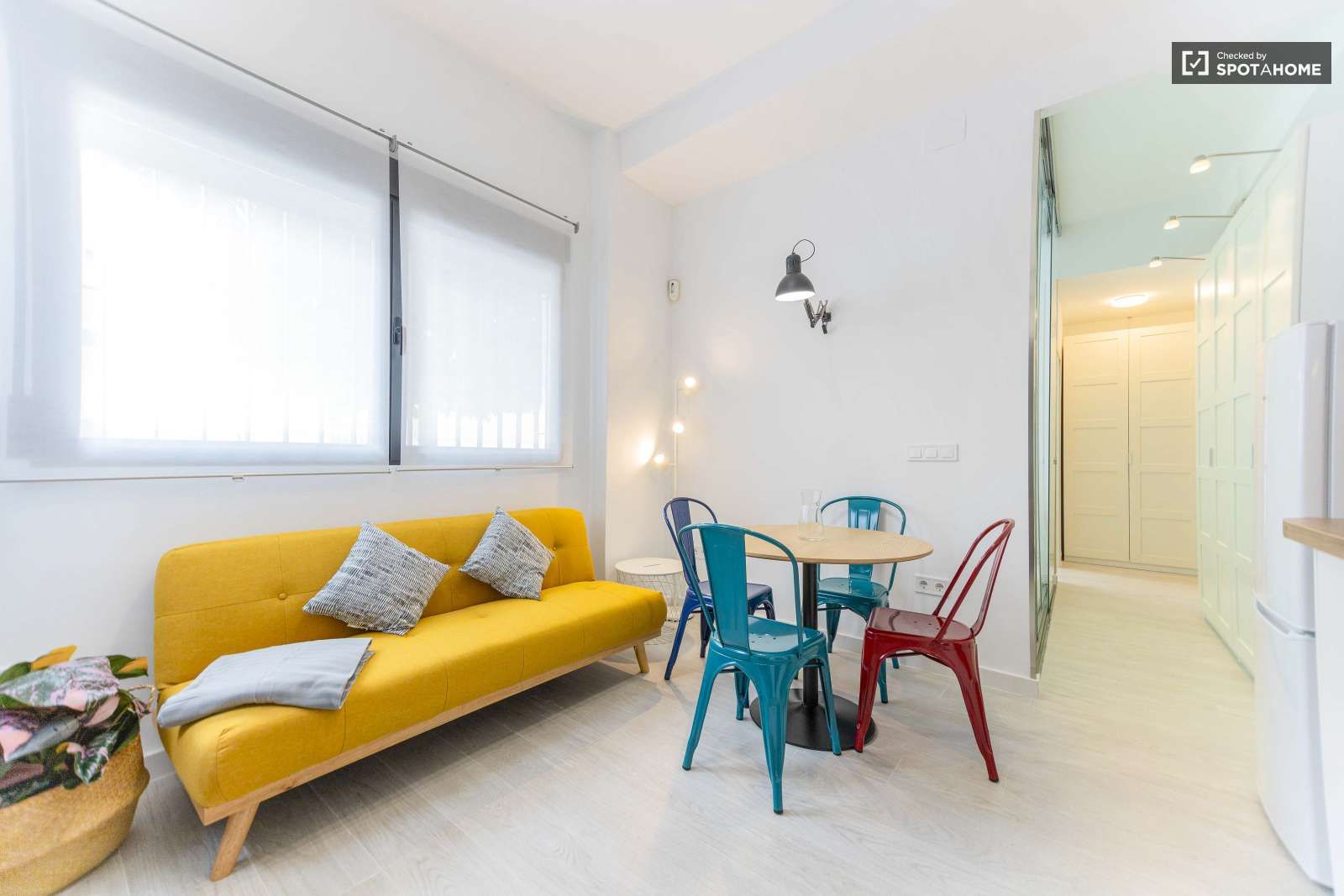Living room of Apartment to share in  Valencia Capital  with Air Conditioner, Heating and Terrace
