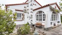 Vista exterior de Casa o xalet en venda en Sant Cugat del Vallès amb Terrassa, Piscina i Balcó