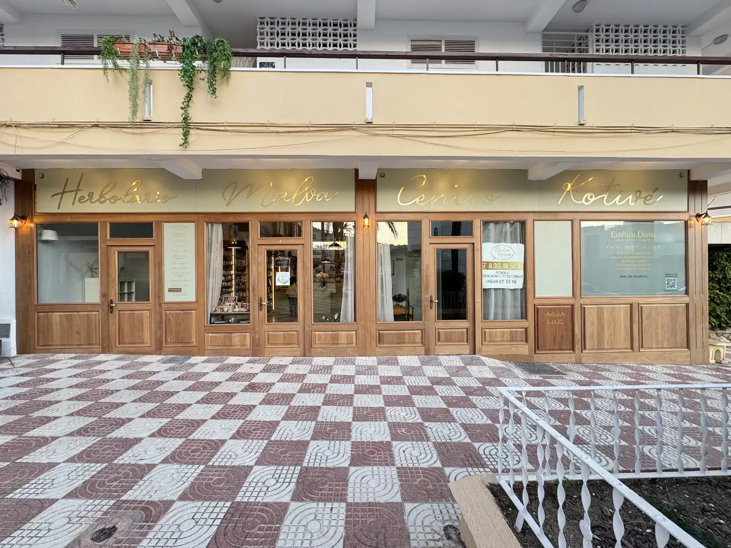 Exterior view of Commercial properties for rent in Roquetas de Mar  with Air Conditioner