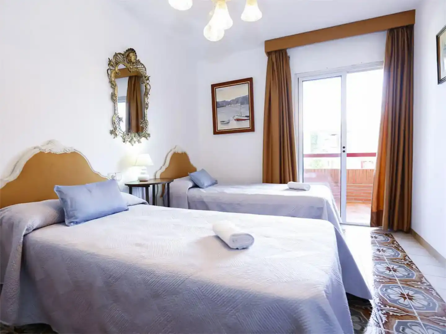 Dormitori de Casa o xalet de lloguer en Salou amb Aire condicionat, Jardí privat i Piscina