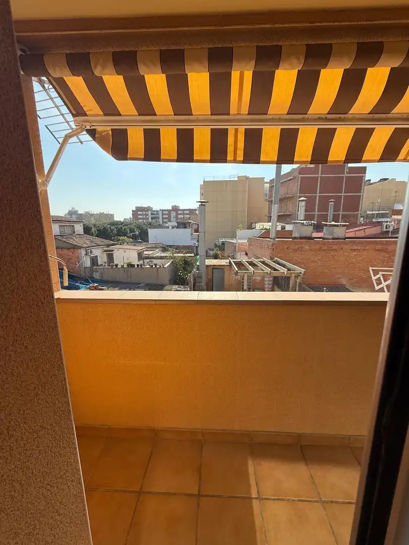 Terrassa de Casa o xalet en venda en Badalona amb Aire condicionat, Calefacció i Jardí privat