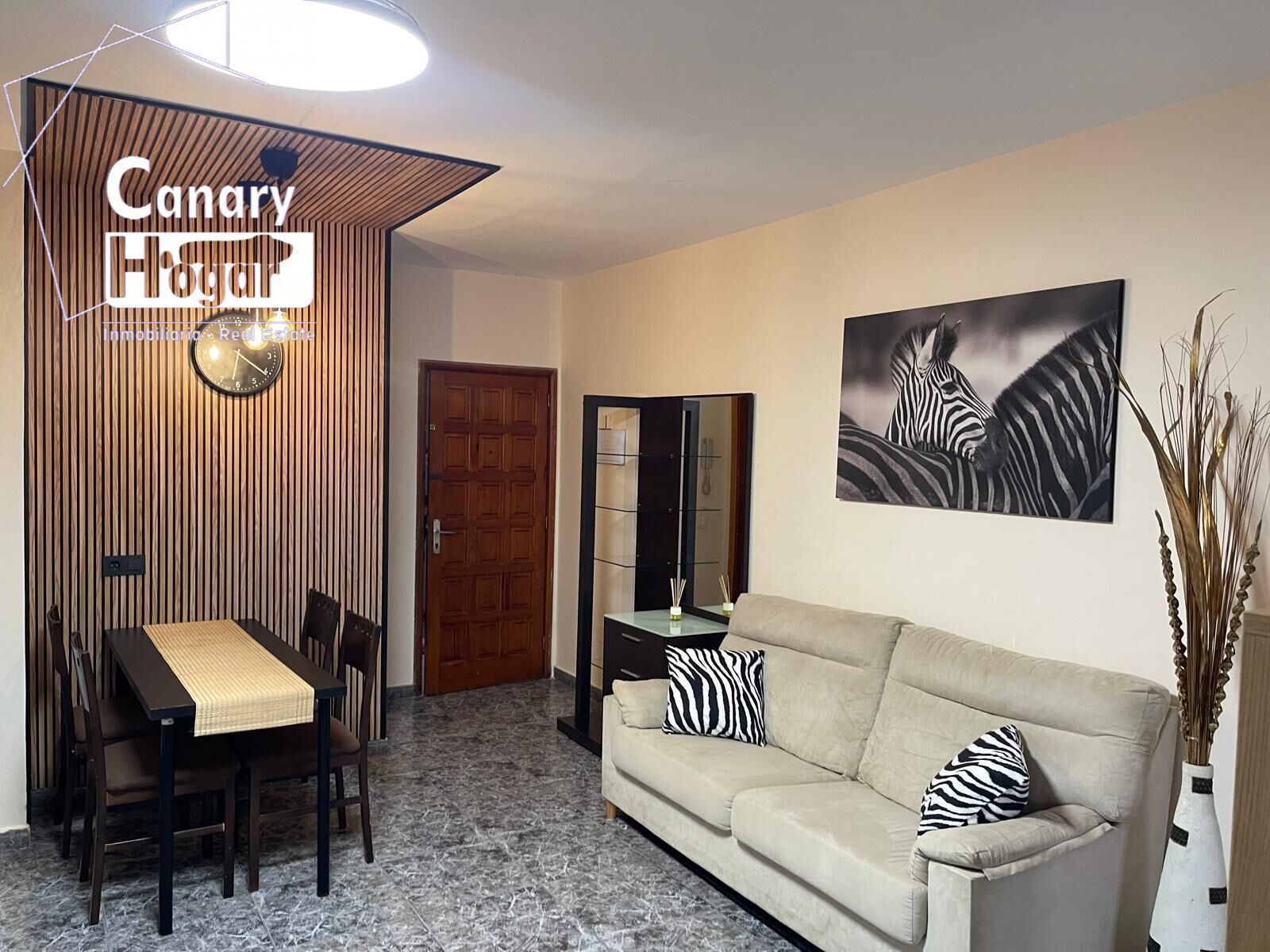Sala d'estar de Apartament en venda en Arona amb Terrassa i Balcó