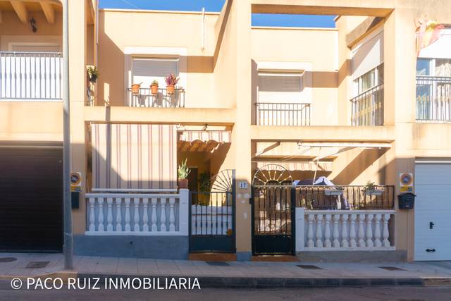 Casa adosada en Venta en Rioja