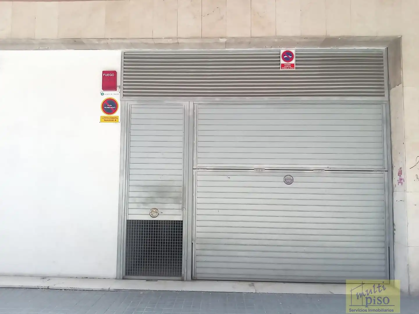 Vista exterior de Traster de lloguer en L'Hospitalet de Llobregat