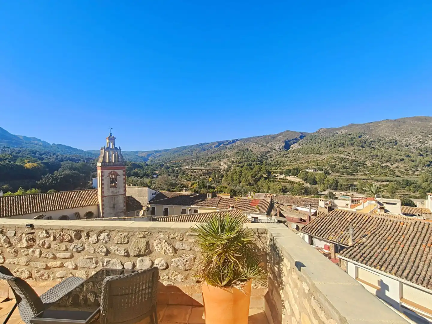 Vista exterior de Edificio en venta en La Vall de Gallinera