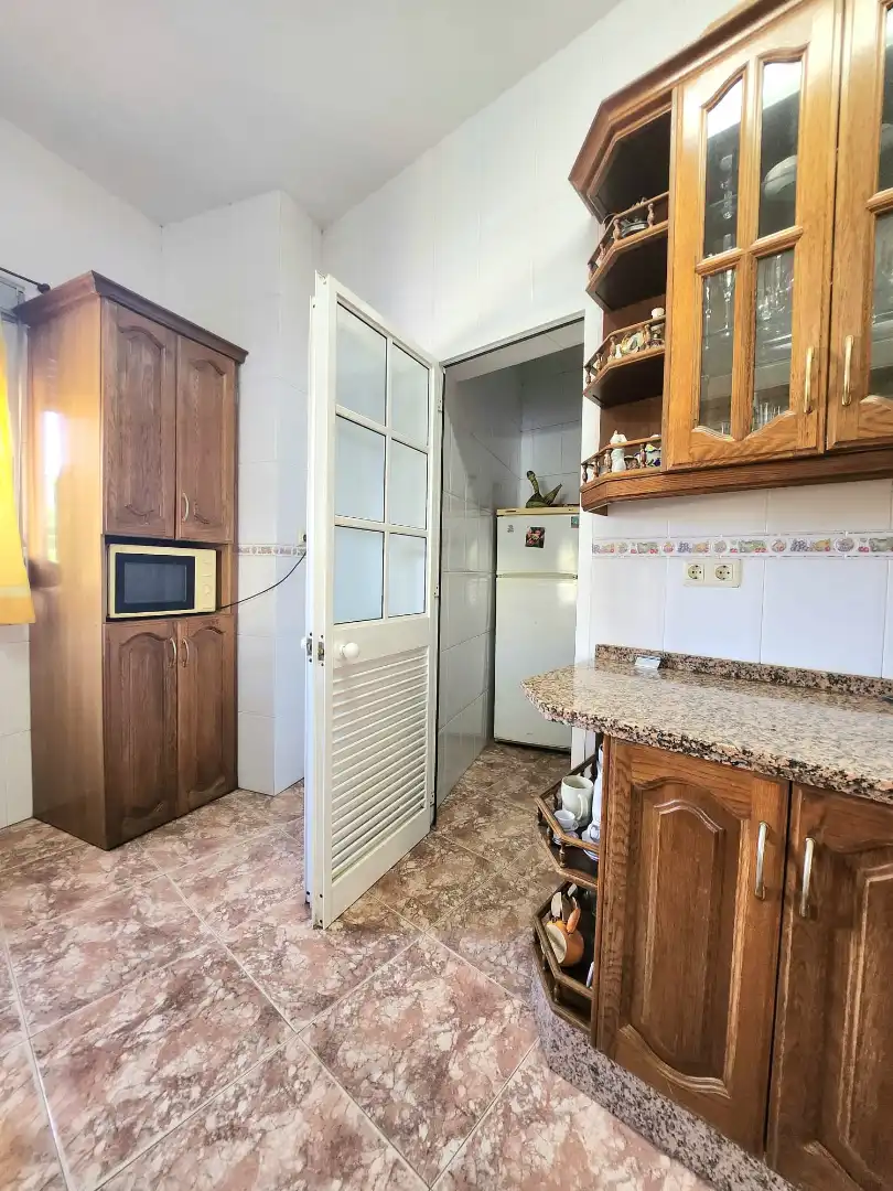 Küche von Haus oder Chalet zum Verkauf in Alcalá de Guadaira mit Privatgarten, Terrasse und Abstellraum