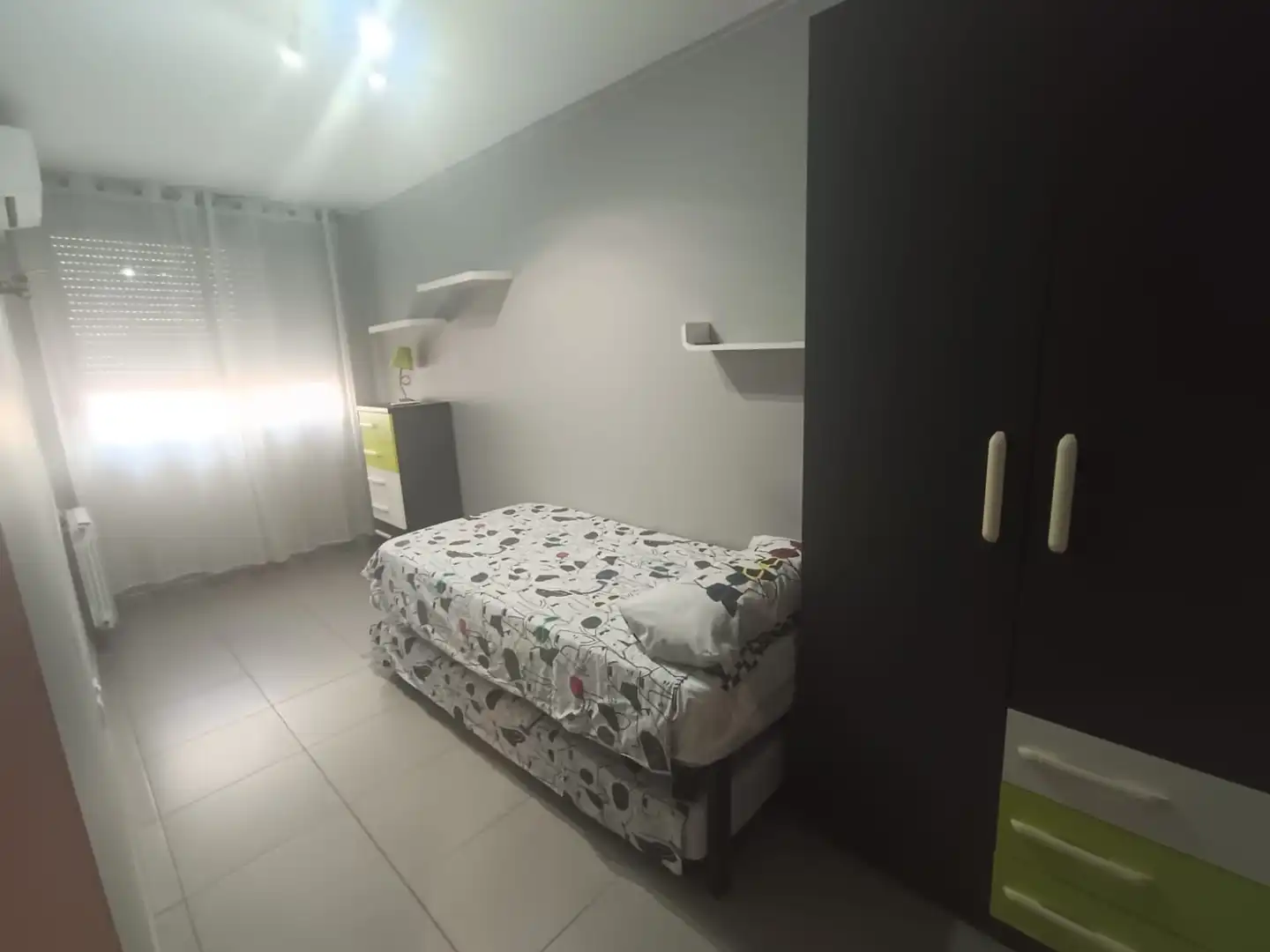 Habitación de Piso de alquiler en Burriana / Borriana con Aire acondicionado, Calefacción y Amueblado