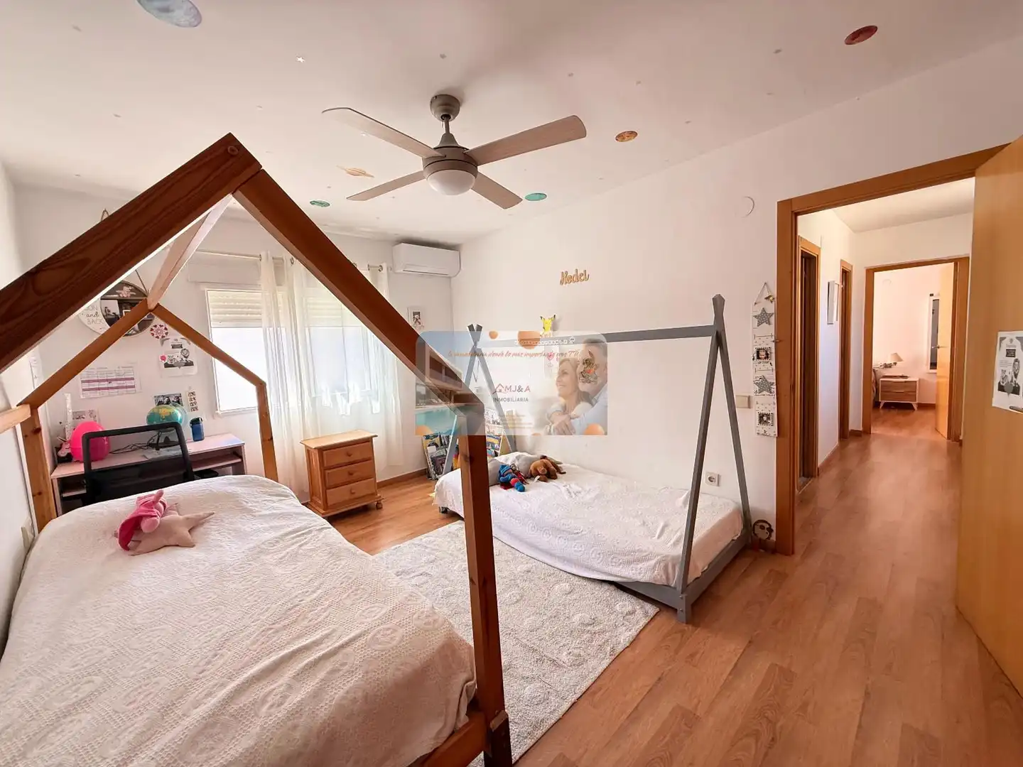 Schlafzimmer von Haus oder Chalet zum Verkauf in Benicasim / Benicàssim mit Klimaanlage, Heizung und Terrasse