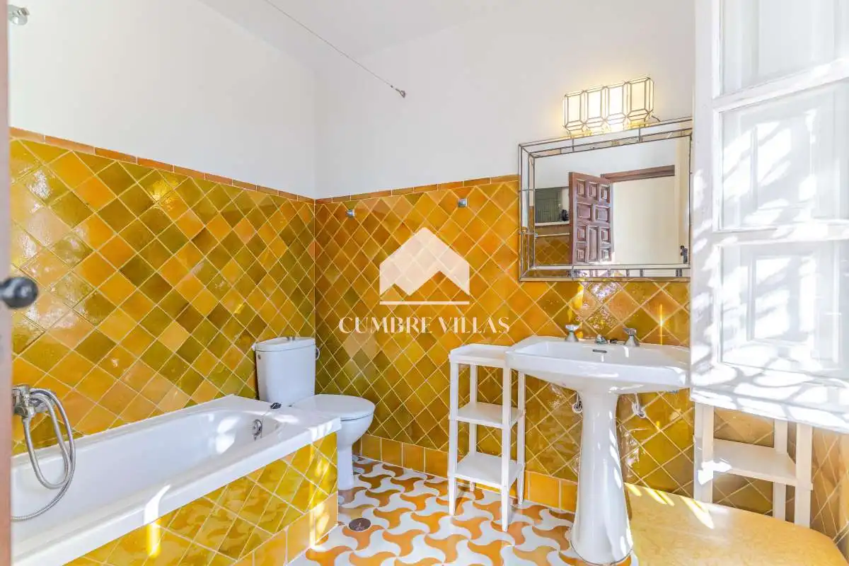 Baño de Casa o chalet en venta en Salobreña con Calefacción, Jardín privado y Terraza