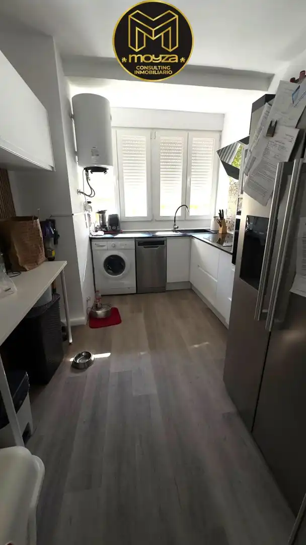 Kitchen of Flat for rent in Jaén  with Air Conditioner, Heating and Balcony