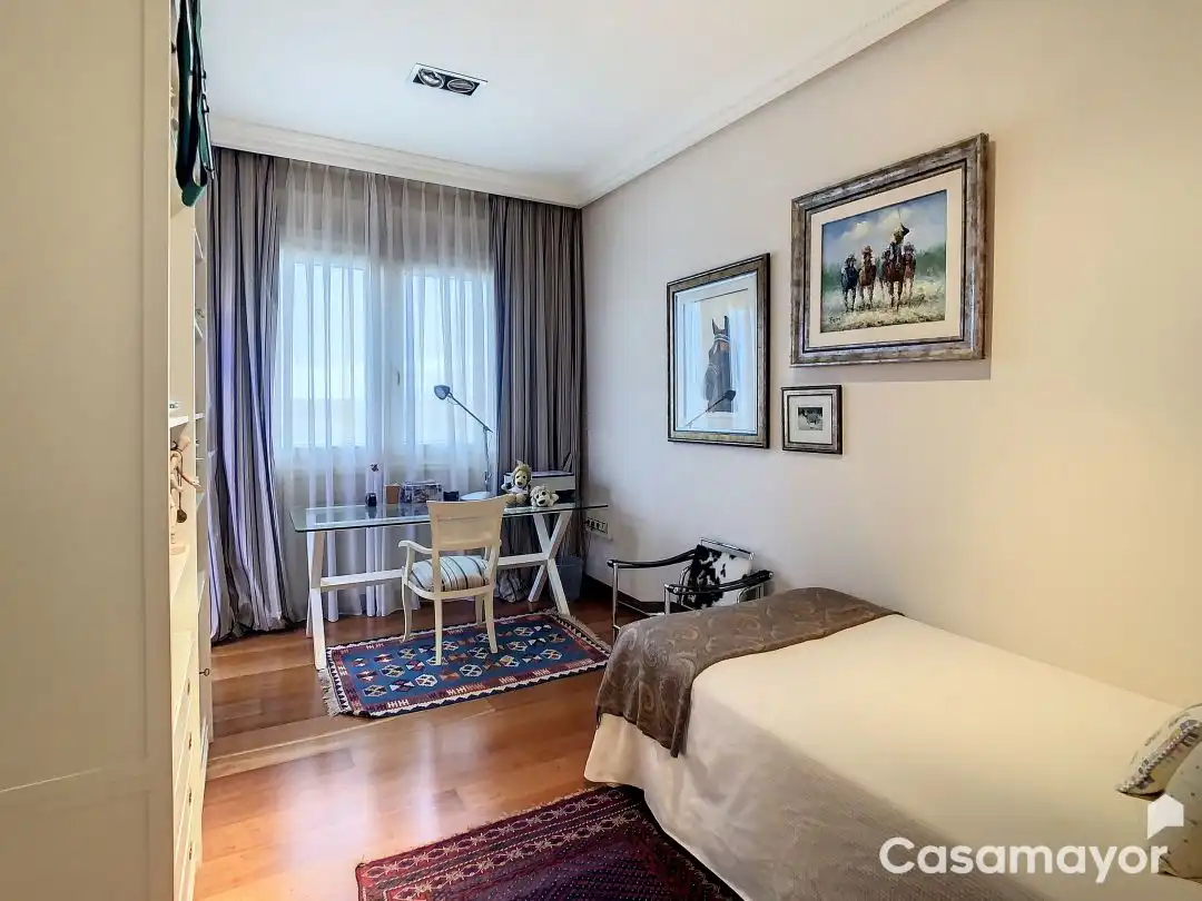 Habitación de Casa o chalet en venta en Mutxamel con Aire acondicionado, Calefacción y Jardín privado
