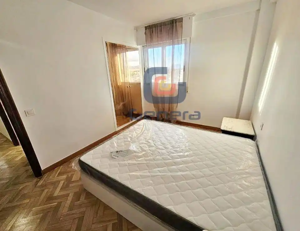 Dormitori de Pis en venda en Alicante / Alacant amb Parquet, Terrassa i Moblat