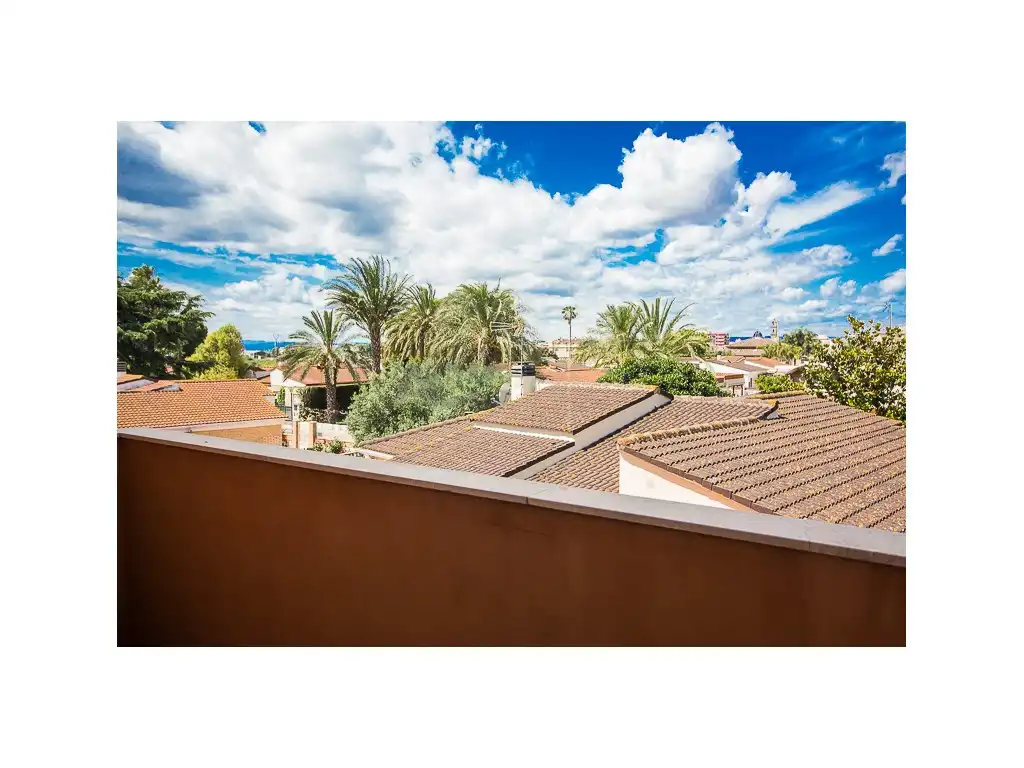 Vista exterior de Casa o chalet en venta en L'Alcúdia con Aire acondicionado, Jardín privado y Terraza