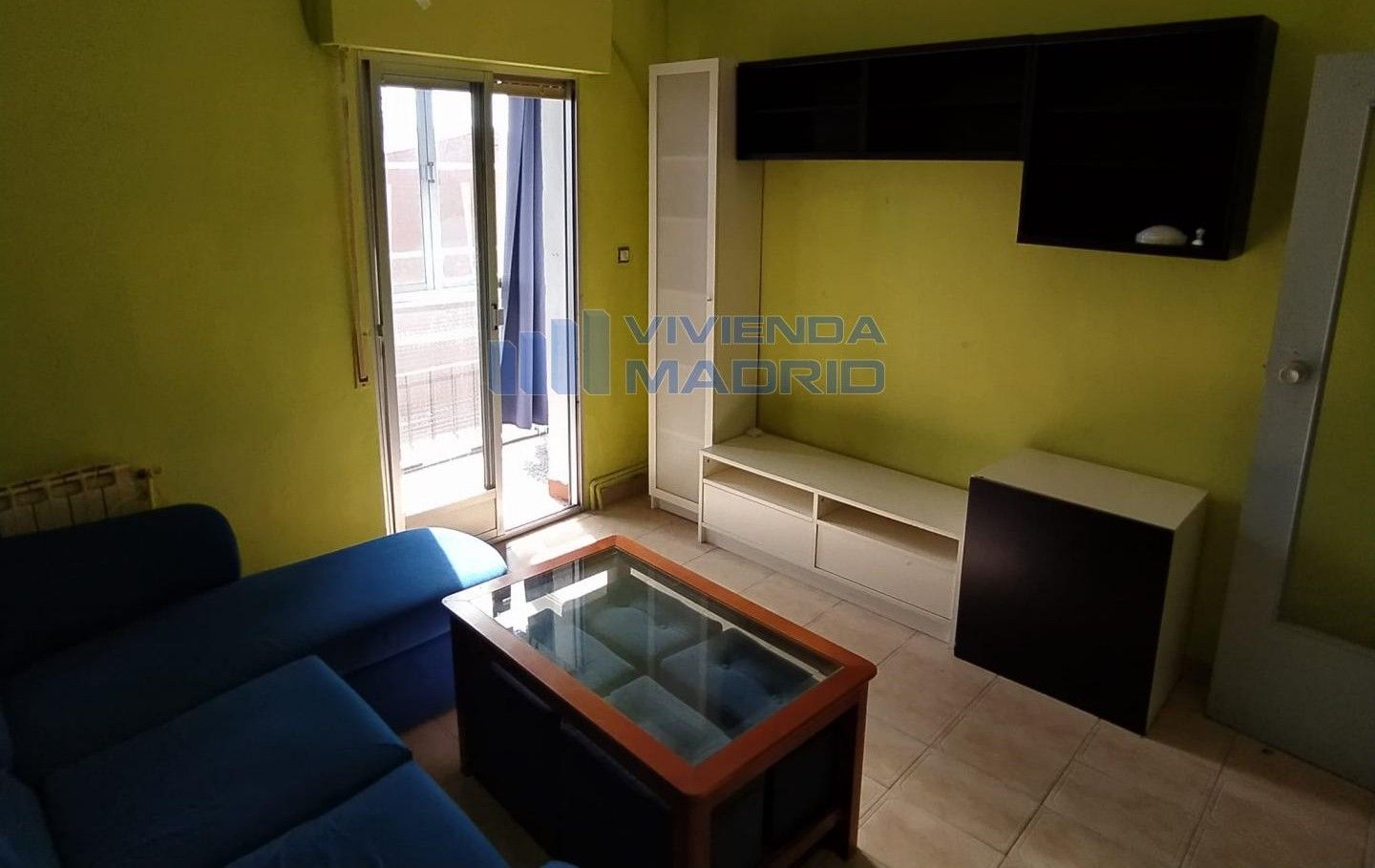 Sala d'estar de Pis en venda en  Madrid Capital amb Calefacció i Terrassa