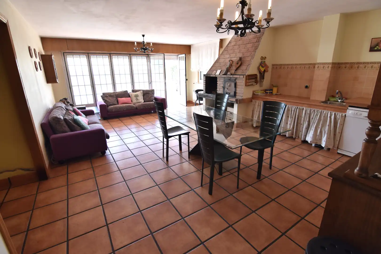 Sala de estar de Casa o chalet en venta en Bergondo con Calefacción, Jardín privado y Parquet