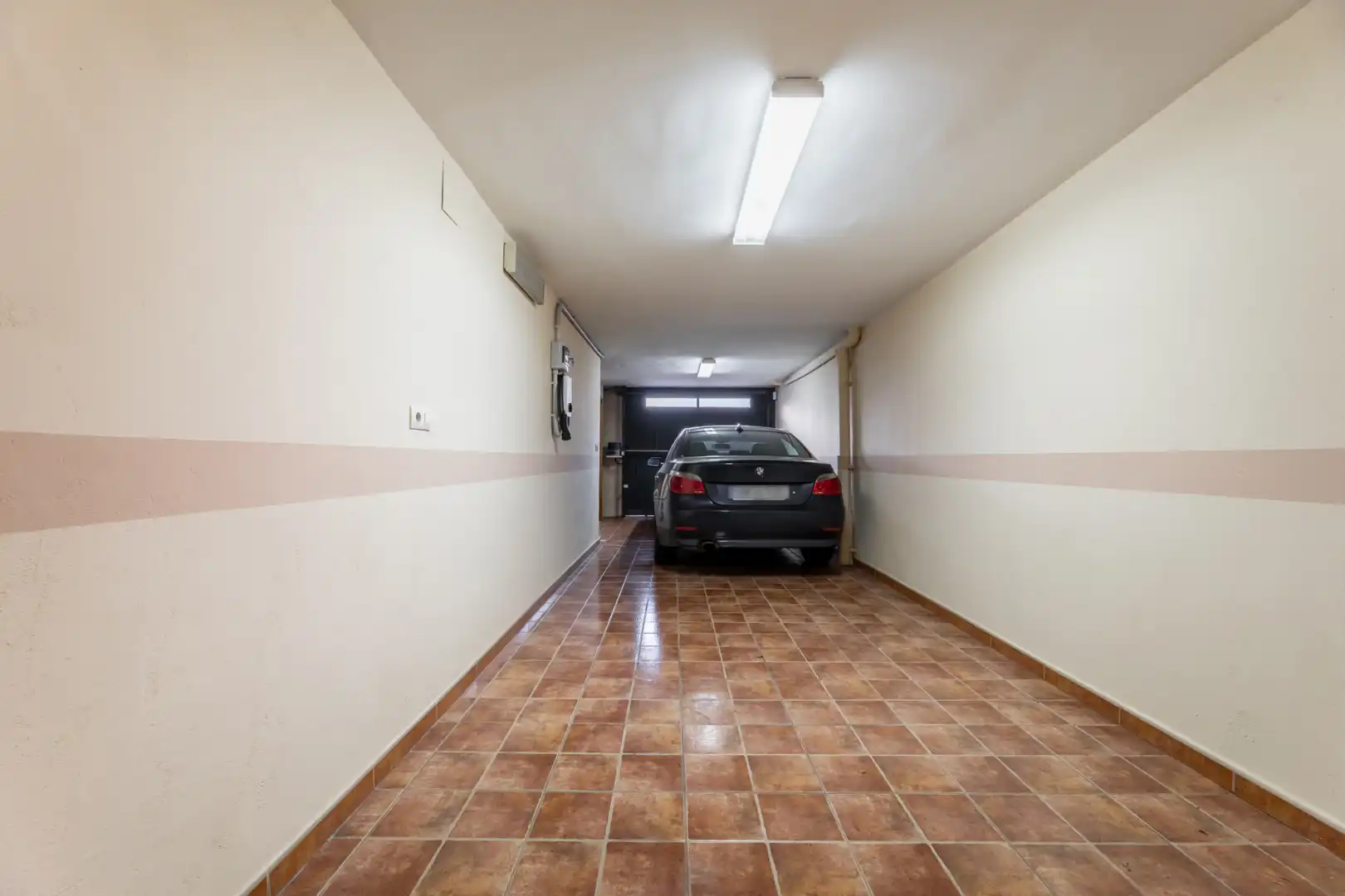 Parking de Casa o chalet en venta en Navalcarnero con Calefacción, Jardín privado y Terraza
