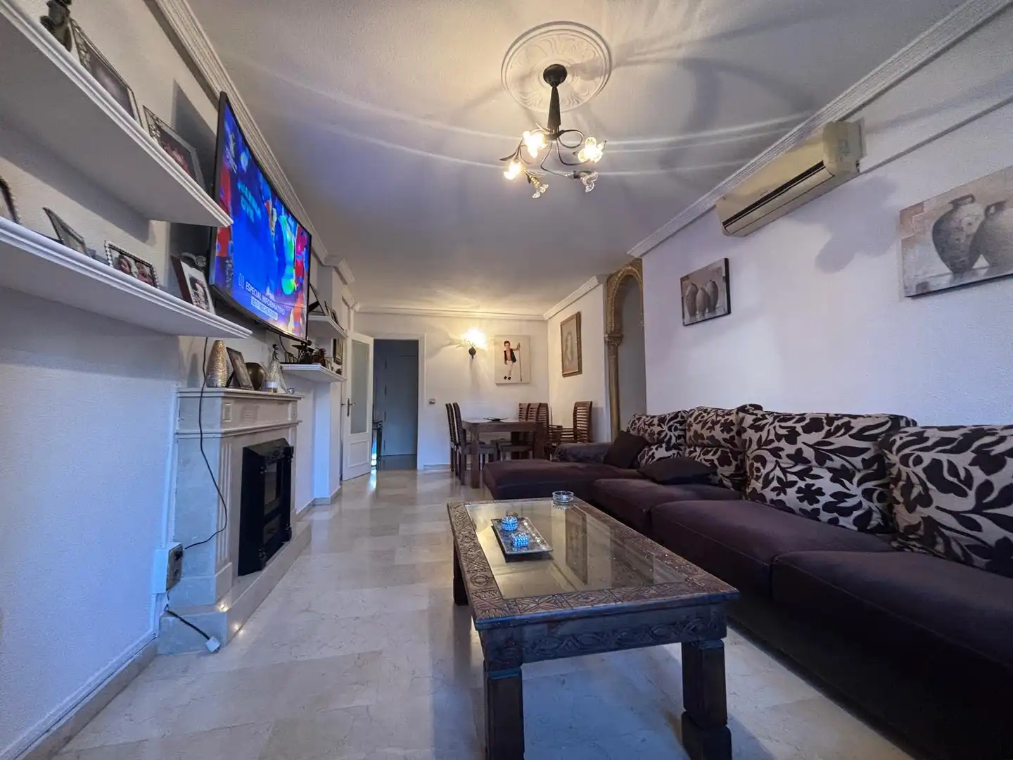 Living room of Flat for sale in Benalmádena  with Air Conditioner, Terrace and Furnished