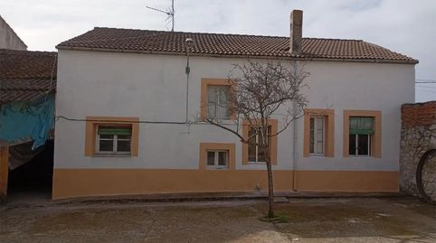 Foto 2 de Casa adosada en venda a Calle Colon, 4, Viloria, Valladolid