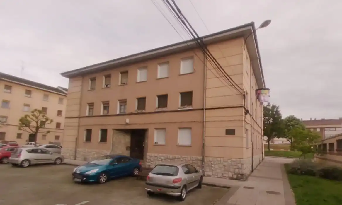 Vista exterior de Piso en venta en Oviedo 