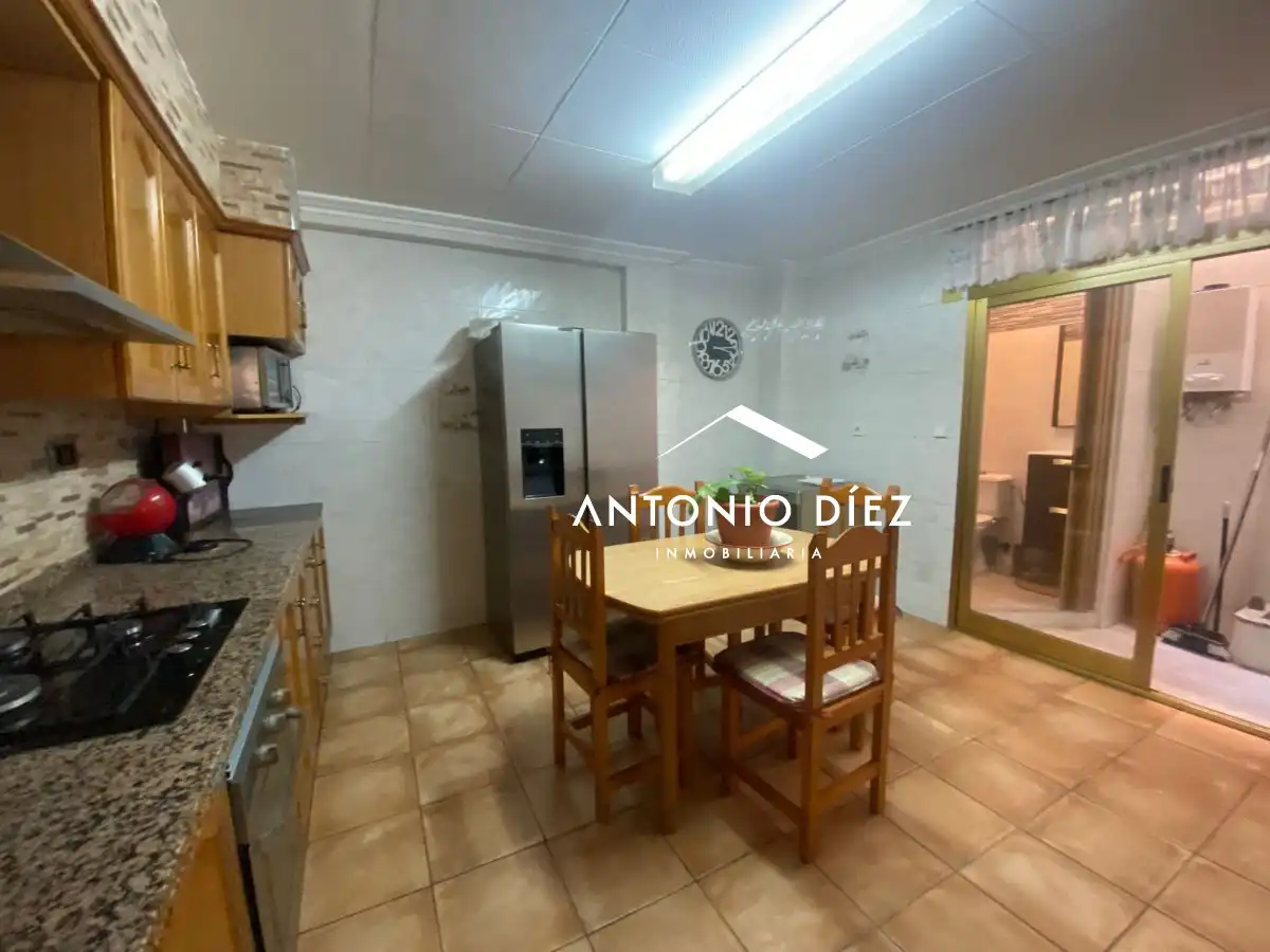 Cocina de Casa adosada de alquiler en Aspe con Calefacción, Terraza y Amueblado