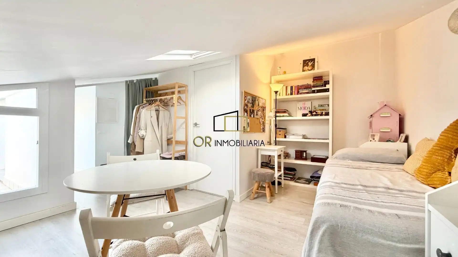 Habitación de Piso en venta en Vilanova i la Geltrú con Calefacción, Parquet y Terraza