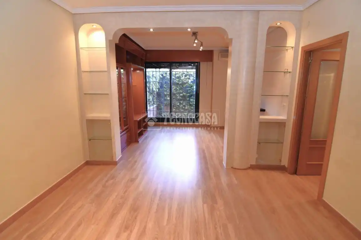 Piso en venta en Boadilla del Monte con Jardín privado
