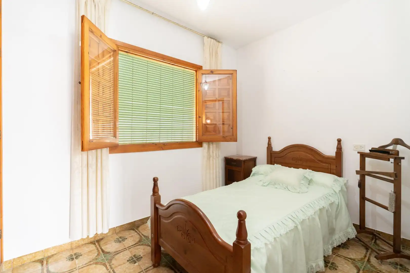 Dormitori de Casa o xalet en venda en Salobreña