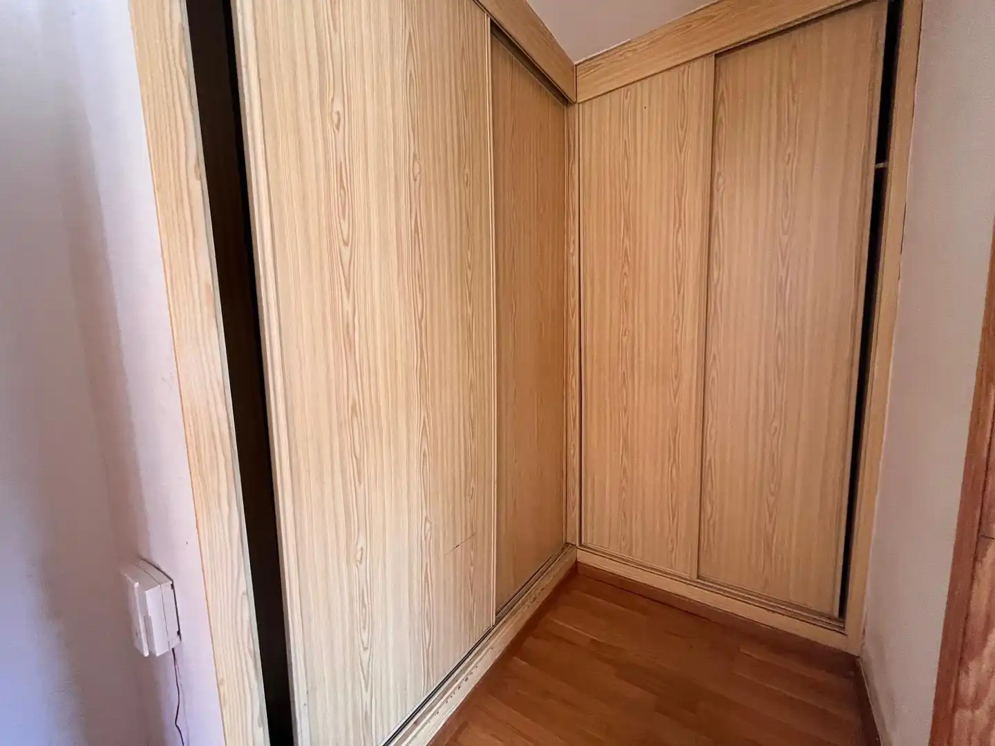 Dormitori de Apartament en venda en Olías del Rey amb Jardí privat