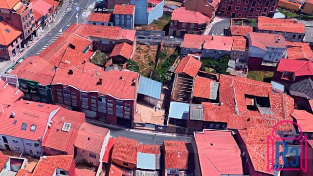 Terreno residencial en Venta en Calle Iglesia en Trobajo del Camino