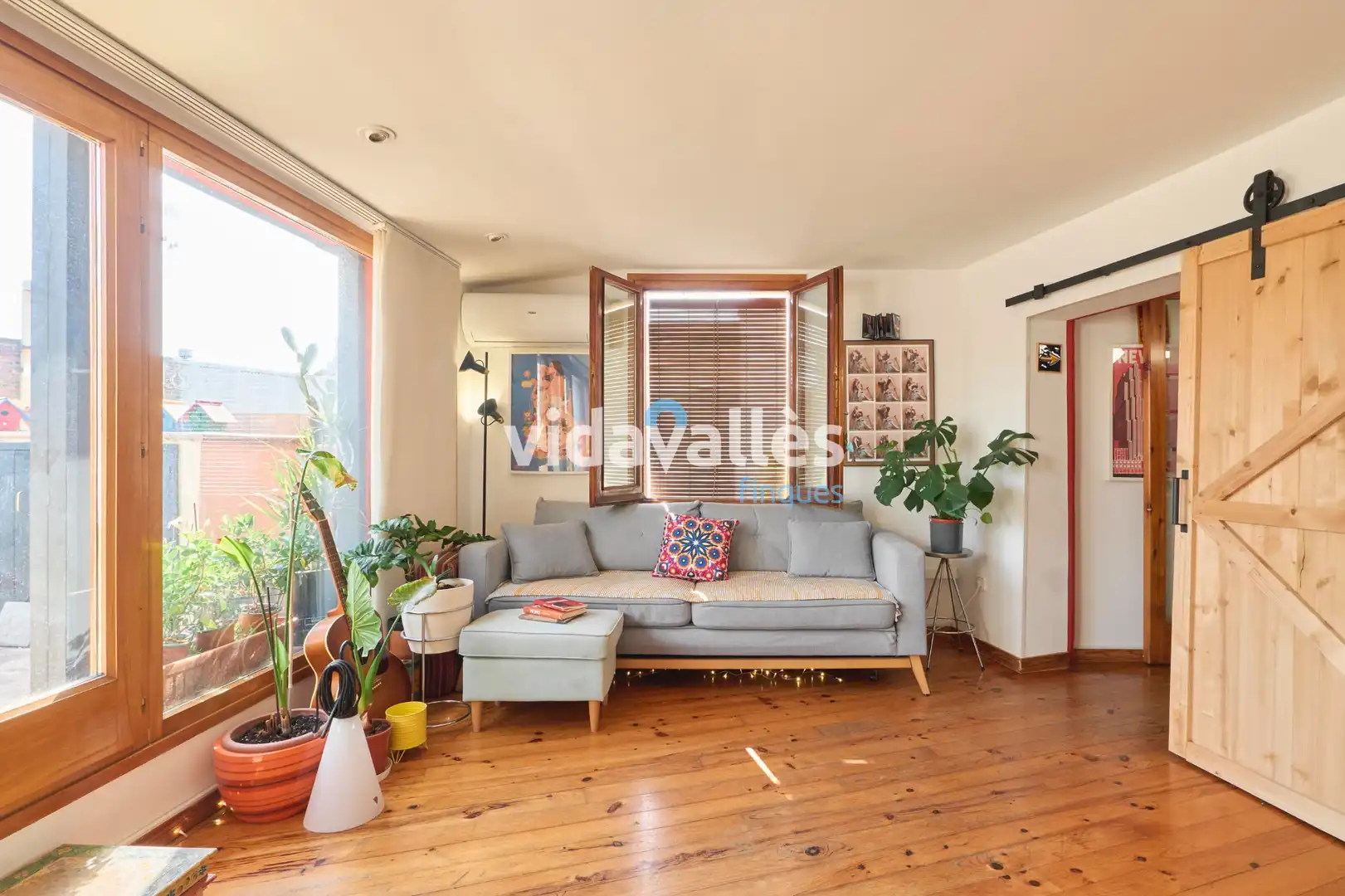 Sala de estar de Ático en venta en Barcelona con Aire acondicionado, Calefacción y Parquet