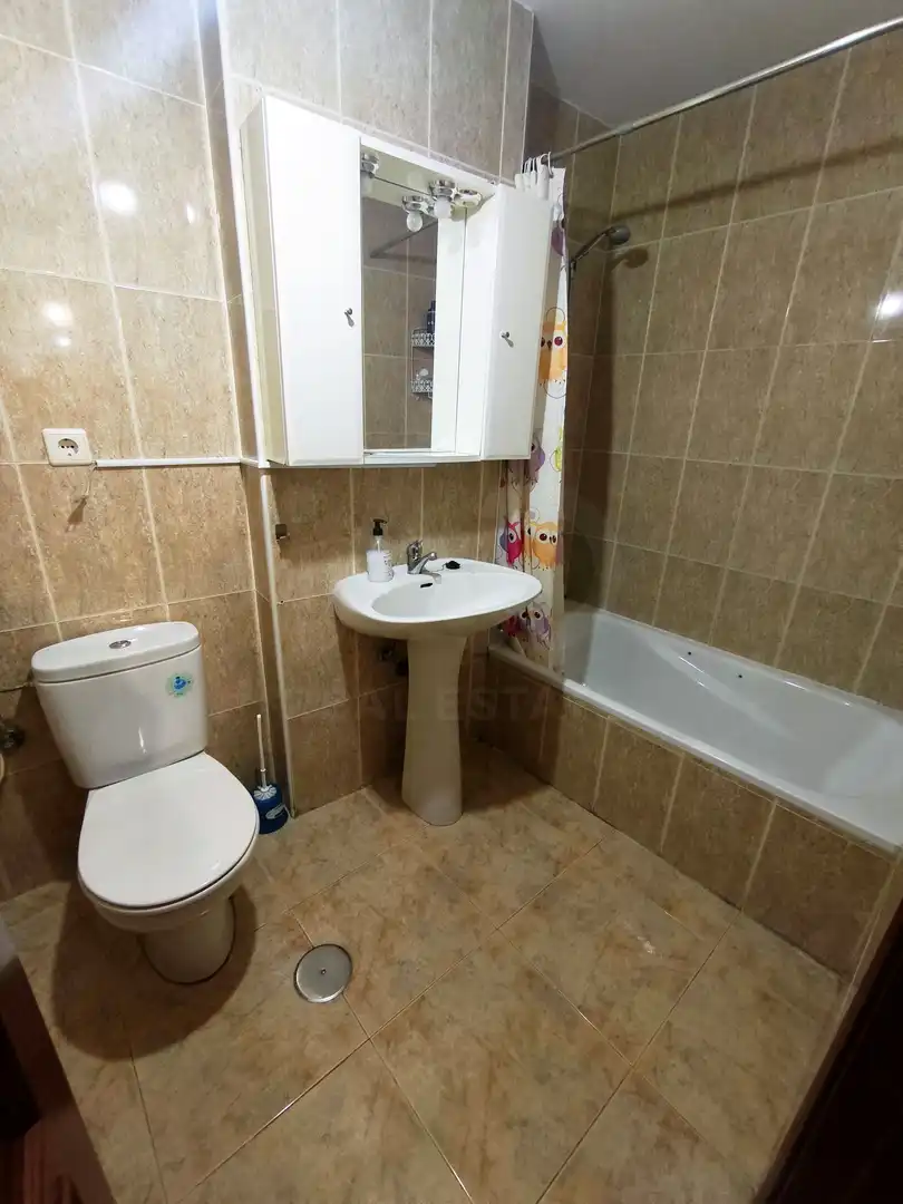 Bathroom of Flat for sale in Sahagún  with Heating and Terrace