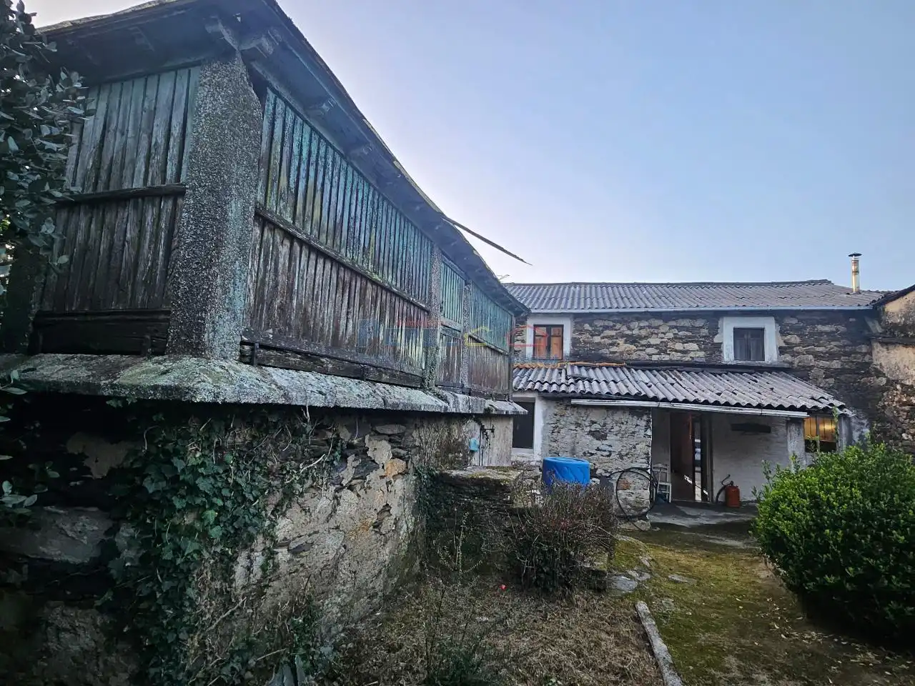 Vista exterior de Finca rústica en venta en Cabanas con Calefacción y Jardín privado