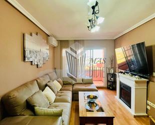 Flat for sale in Calle Rafael Alberti, San Bernabé