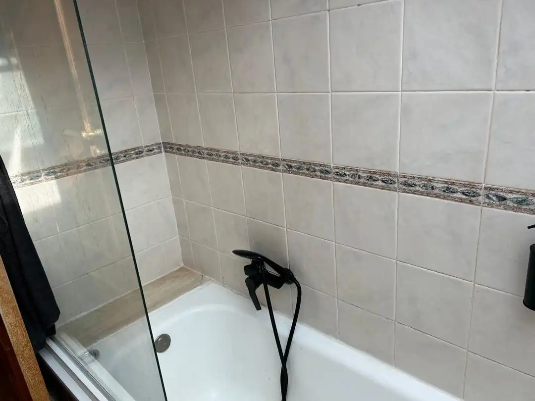 Bany de Pis en venda en Vitoria - Gasteiz amb Calefacció i Moblat