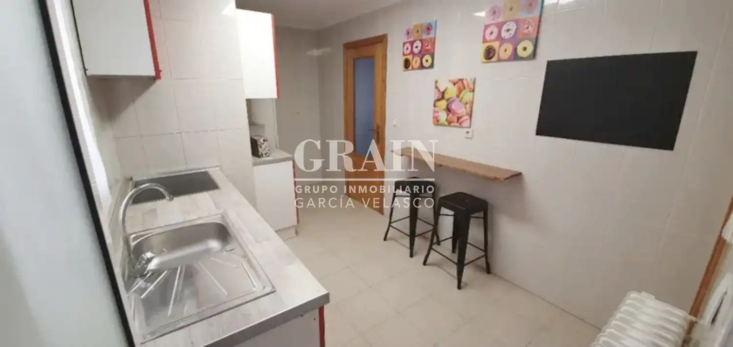 Cocina de Piso en venta en  Albacete Capital con Calefacción y Balcón