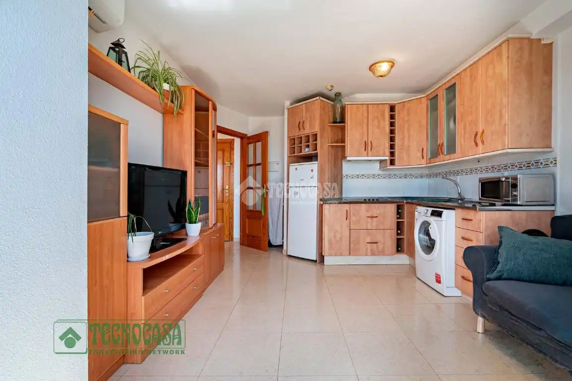 Cocina de Piso en venta en Roquetas de Mar con Calefacción y Terraza