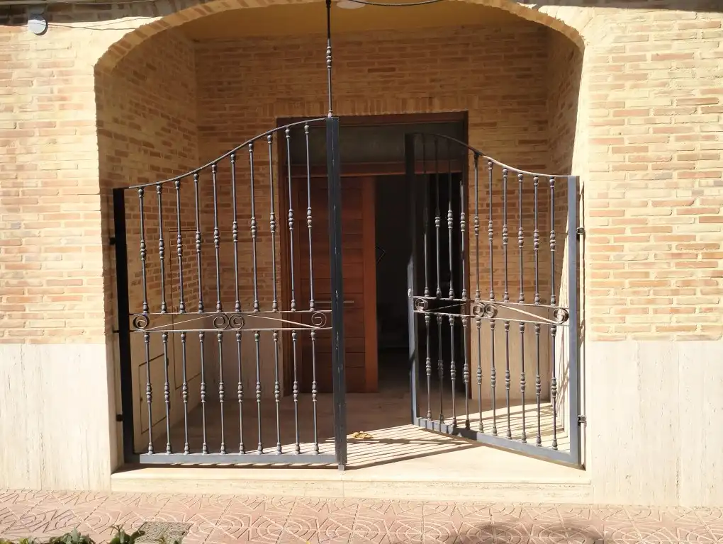 Casa adosada en venda en Llocnou d'En Fenollet amb Aire condicionat, Terrassa i Traster