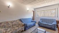 Living room of Flat for sale in  Granada Capital  with Heating, Private garden and Balcony