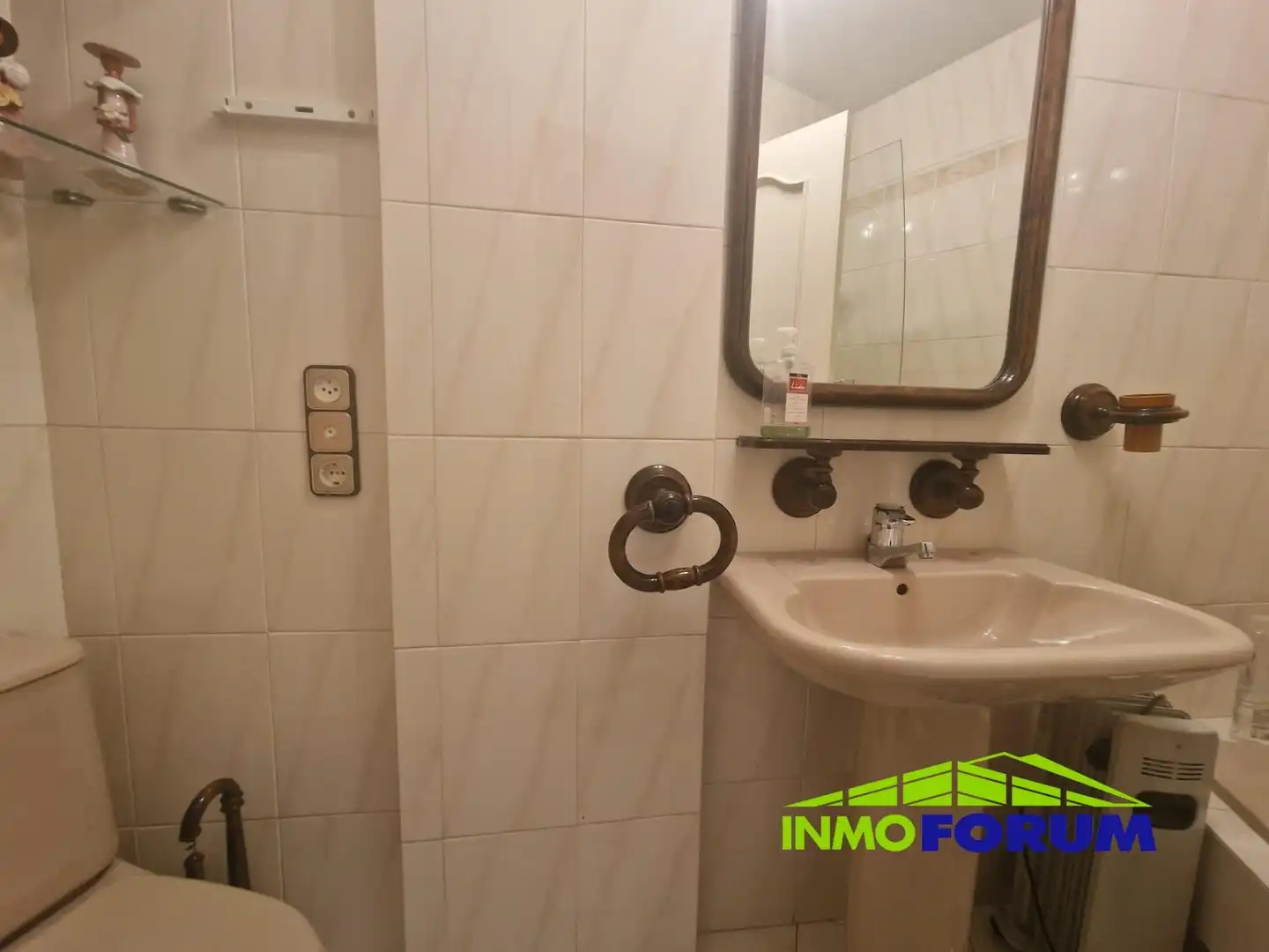 Bathroom of Attic for sale in A Coruña Capital   with Storage room