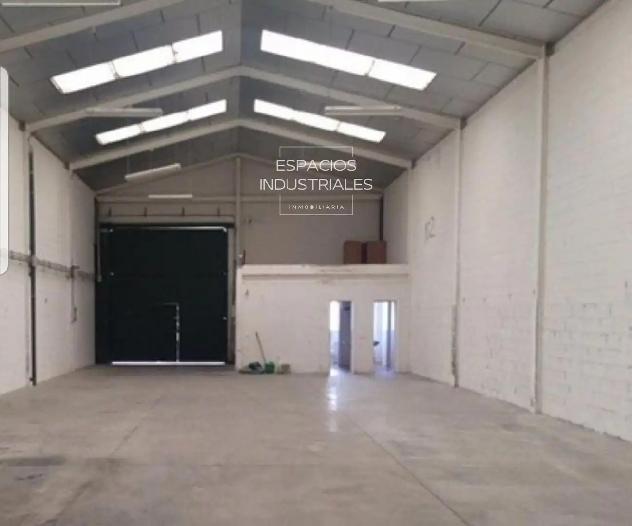 Industrial building for sale in Campo Real