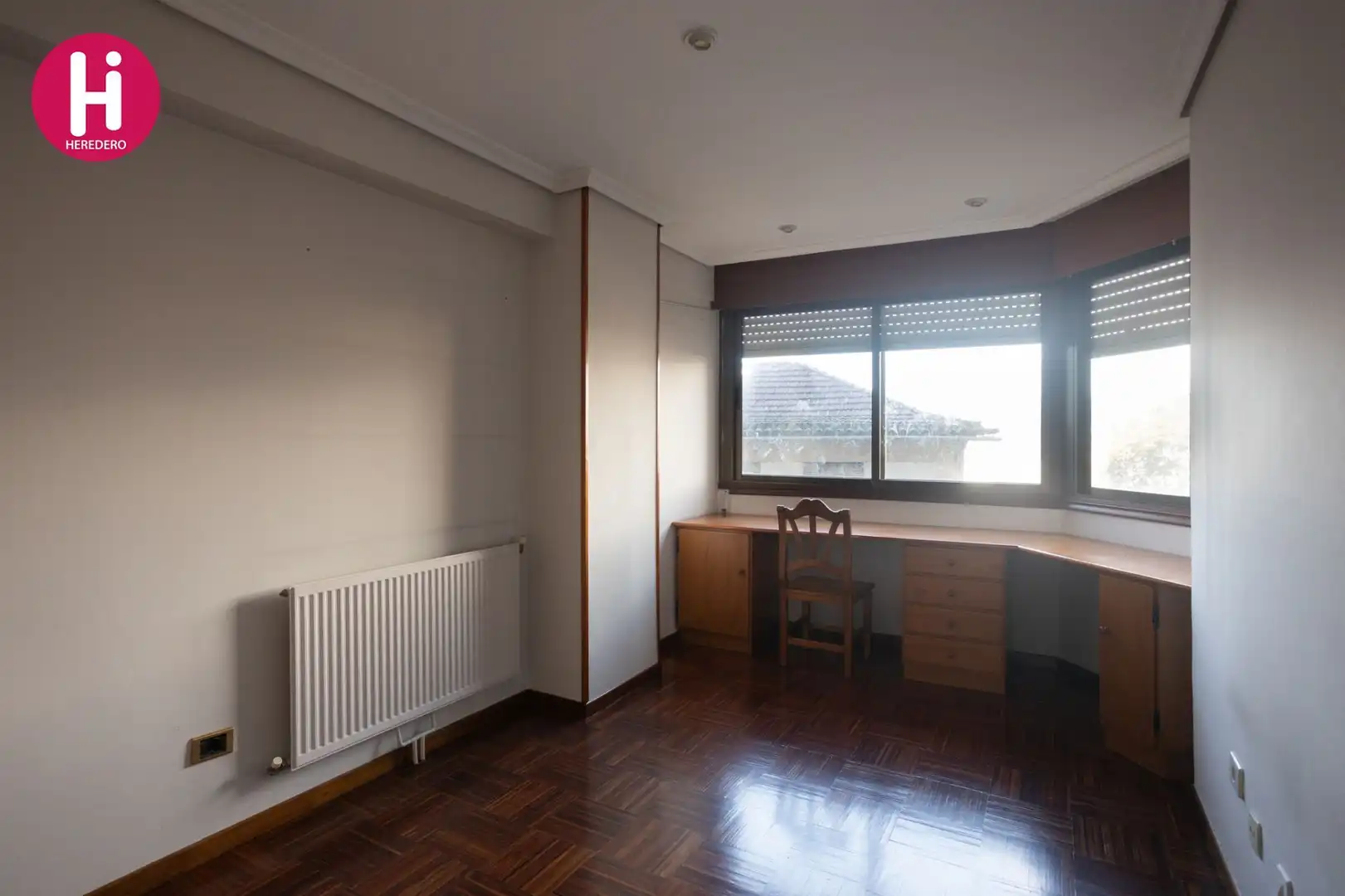 Schlafzimmer von Wohnung zum Verkauf in Vigo  mit Heizung und Abstellraum