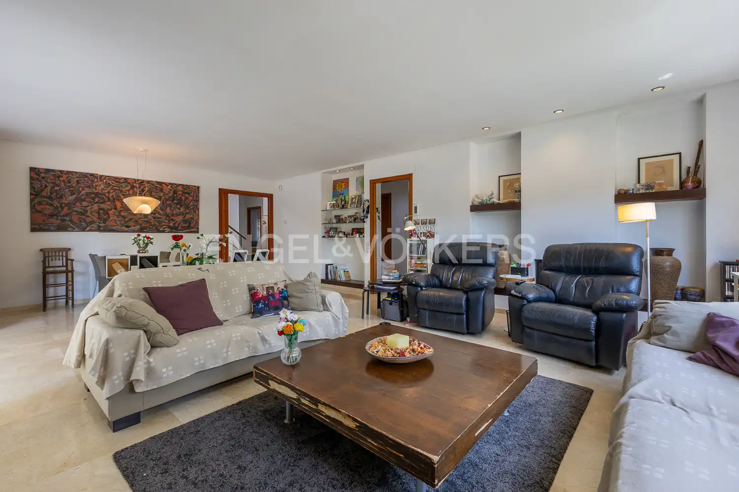 Sala d'estar de Casa o xalet en venda en Ontinyent amb Aire condicionat, Calefacció i Jardí privat