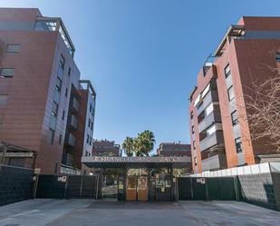 Vista exterior de Àtic en venda en  Granada Capital amb Aire condicionat i Terrassa