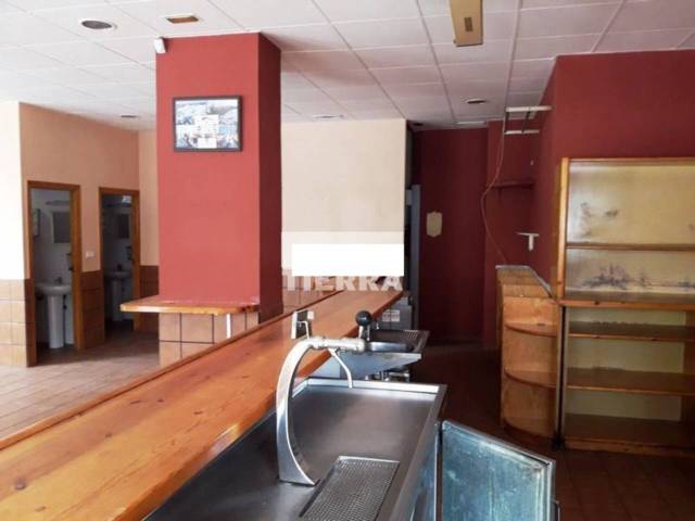 Local comercial en Alquiler en HILANDERAS OTOF PALME en Albatalia