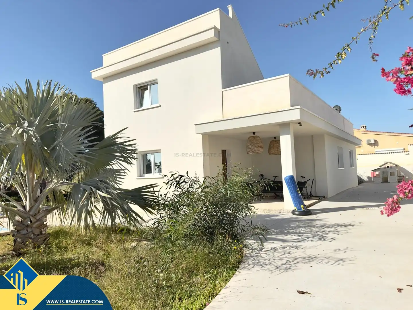 Chalet con piscina en venta en Rojales